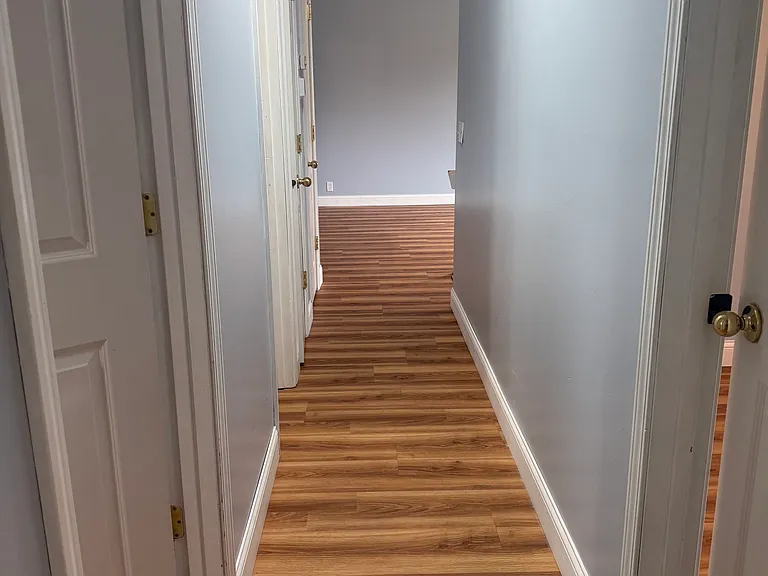 6730 S 142nd St — Photo 3