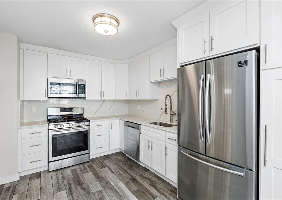 1st image of 280 Boylston St APT 203