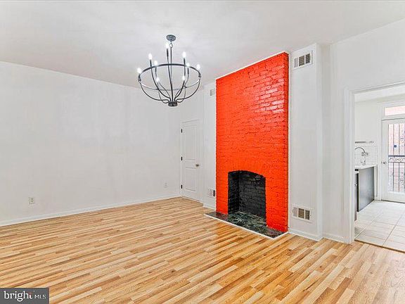 3rd image of 1200 D St NE