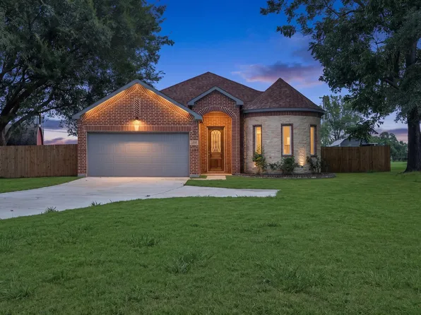 1202 Commerce Dr, Greenville, TX 75401