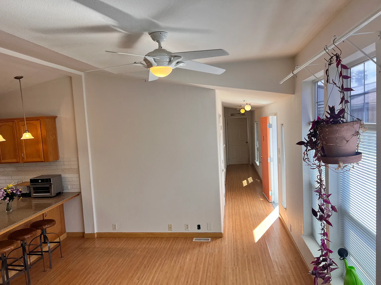 3 bed, 1800 sqft, $5,300 — Photo 4