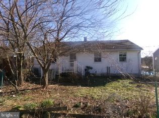 515 Holy Cross Rd, Baltimore, MD 21225