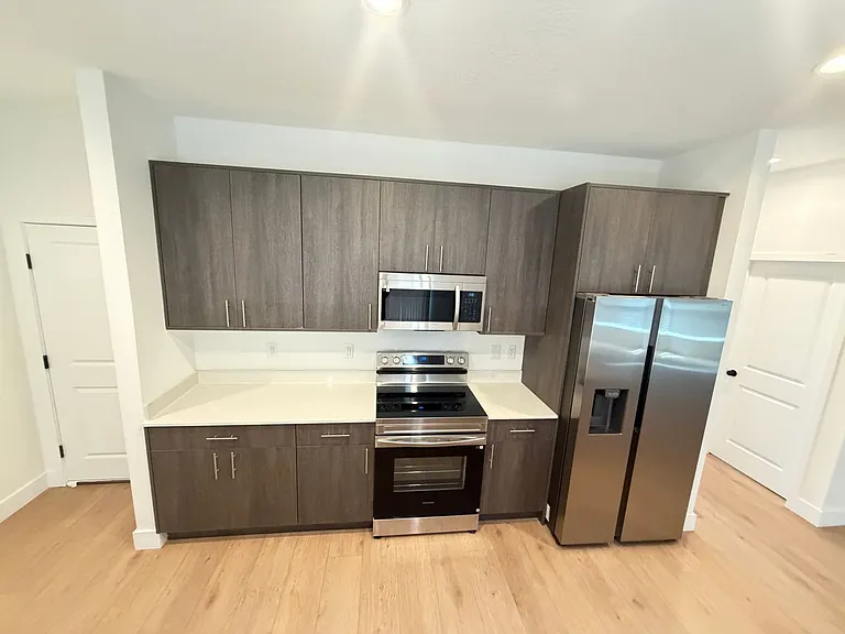 731 Schrader Ave SW — Photo 14