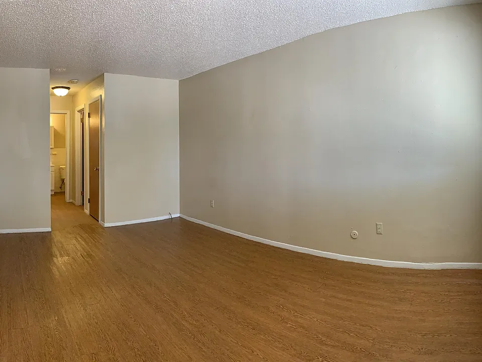 124 Columbia Ln