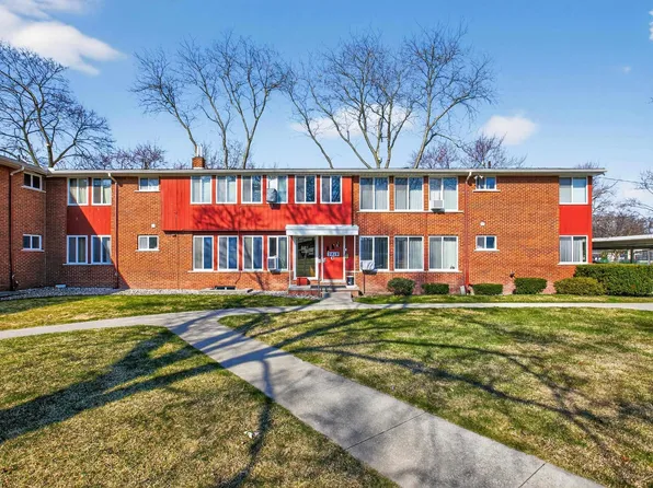 2419 Damman Dr APT 103, Midland, MI 48640