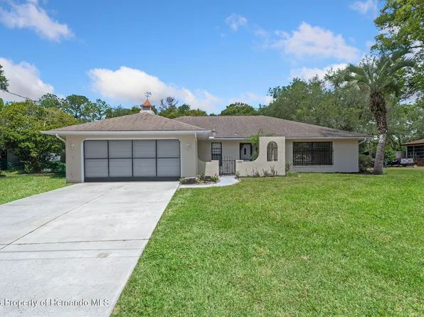 1479 Autumn Rd, Spring Hill, FL 34608