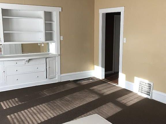 2nd image of 1305 W Macon St