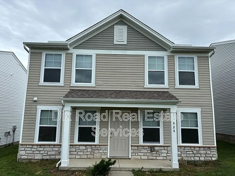 424 W Kemper Rd — Photo 1