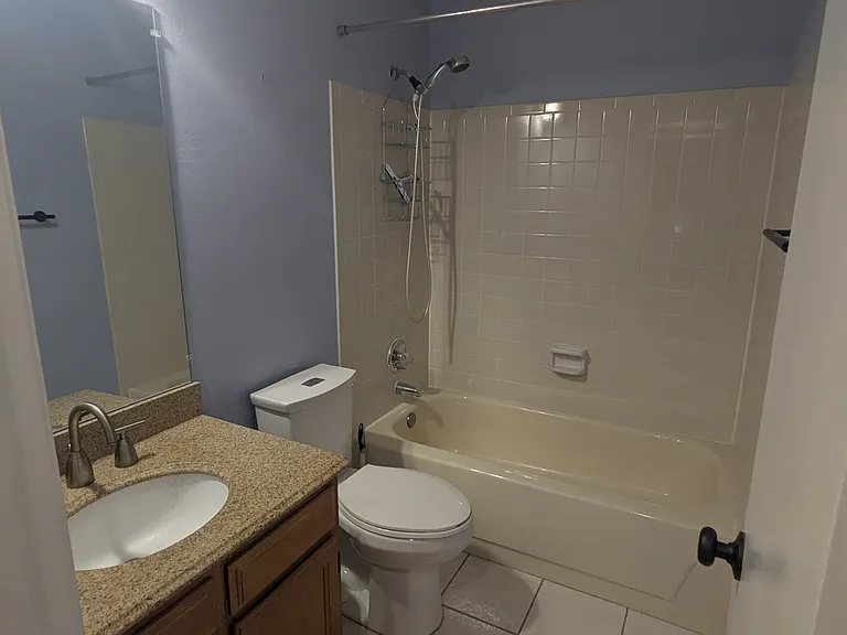 6241 Willow Ln — Photo 4