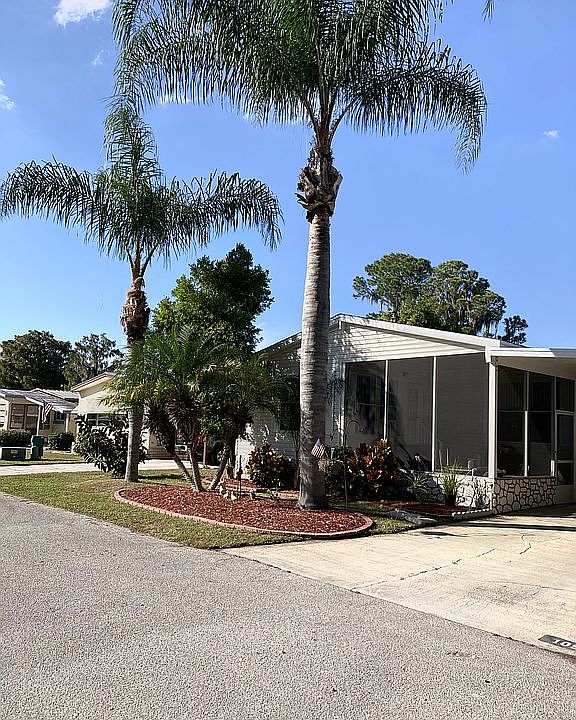 1st image of 109 China Ln