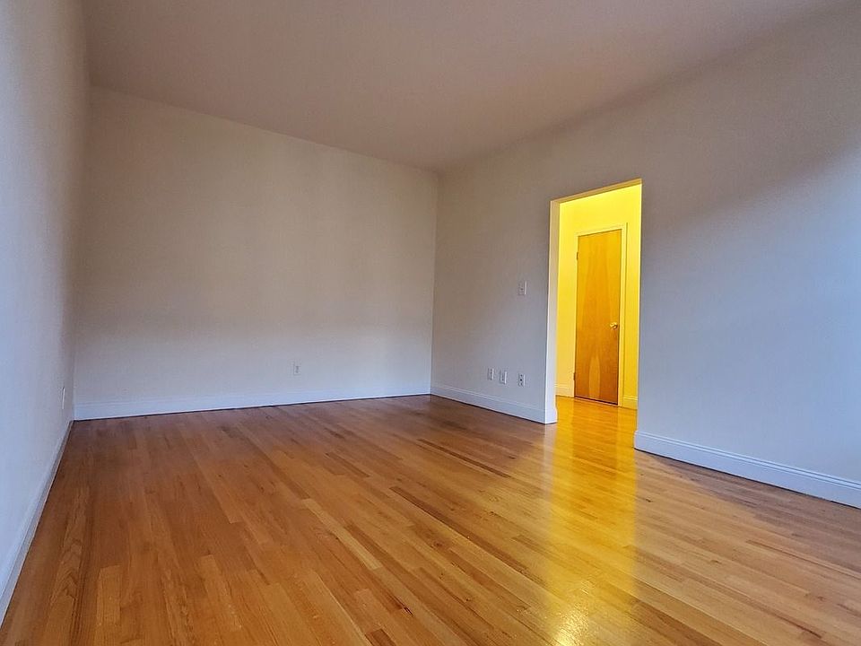 1st image of 34-05 34th St #3C