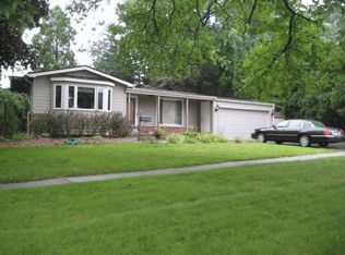 1033 N Milford Rd, Milford, MI 48381