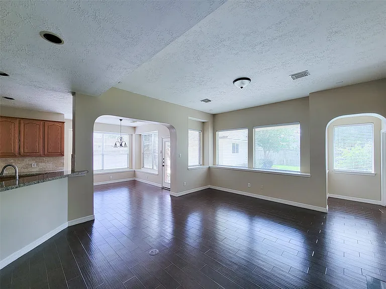 914 Ivory Ridge Ln — Photo 22
