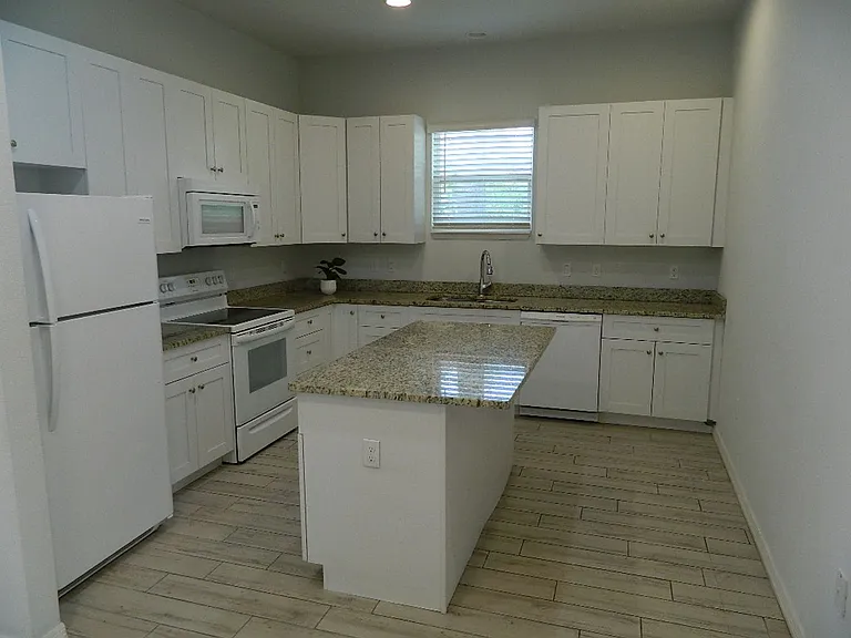 1509 Regan Ave — Photo 7