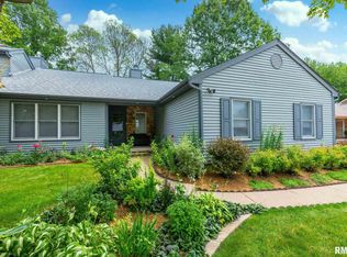 14 Thornwood Ct, Moline, IL 61265