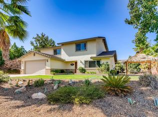 633 Amigos Rd, Ramona, CA 92065