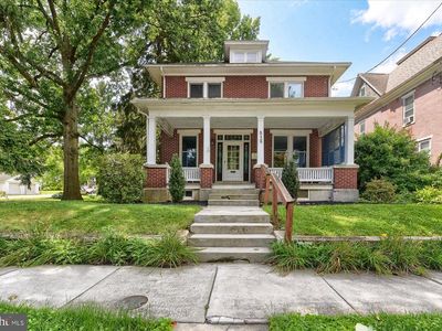 512 S Market St, Mechanicsburg, PA, 17055