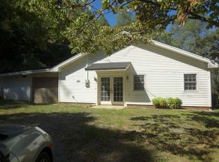 170 Geranium Dr, Gate City, VA 24251