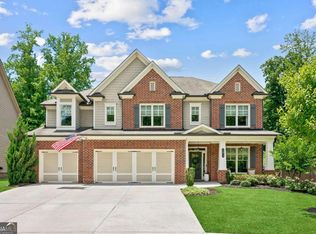 4972 Park Vale Dr, Sugar Hill, GA 30518