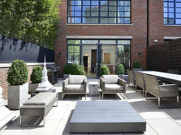 50 Sullivan Street image 1 of 20