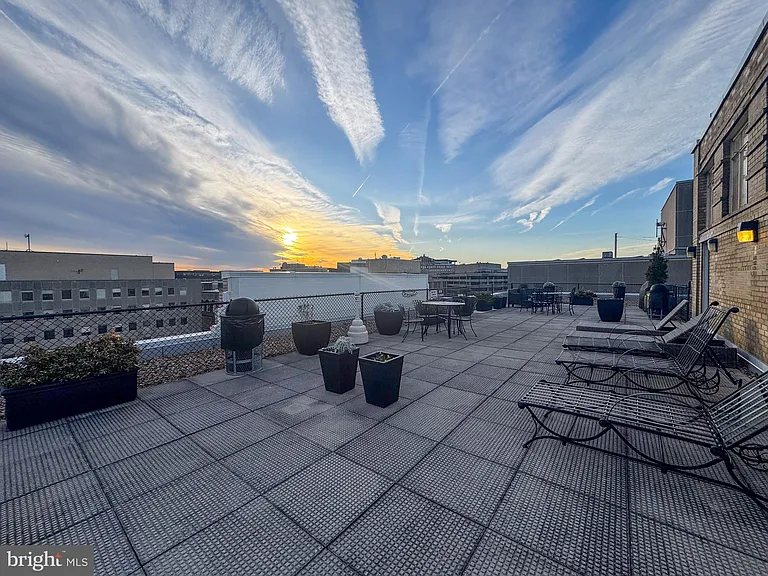 1727 Massachusetts Ave NW #819 — Photo 32