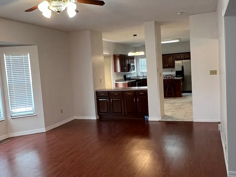 1862 Summitview Dr — Photo 17