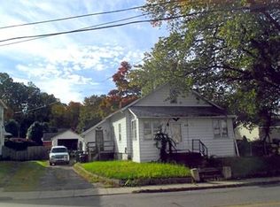 17 Britton St, Chicopee, MA 01020