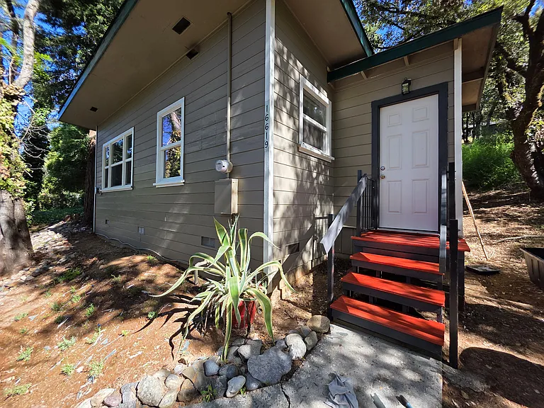 16619 Old Stagecoach Rd — Photo 2