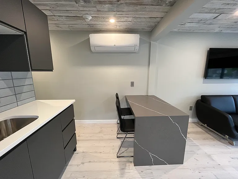 850 Main St #1 — Photo 9