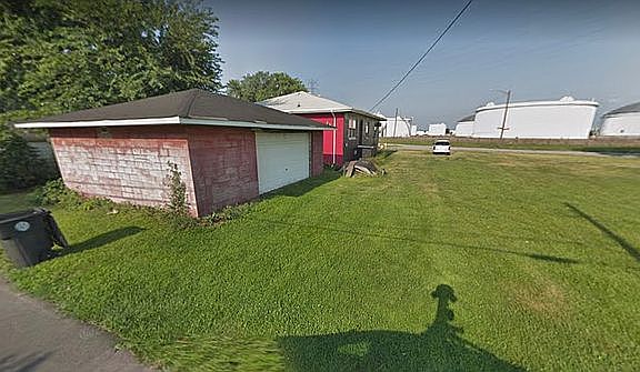 5th image of 3811 Alexander Ave
