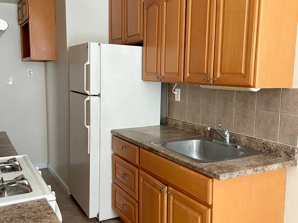 84-20 51st Avenue image 7 of 9