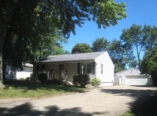 206 Brookwood Dr, Champaign, IL