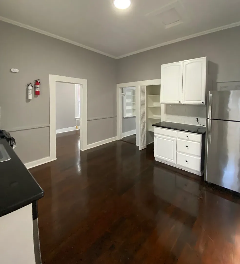 1/2 Off First Month's Rent, 3Bdrm, 1bath — Photo 3