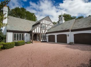 202 Burr Ridge Club Dr, Burr Ridge, IL 60527