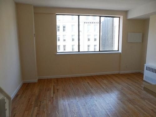 1st image of 304 Mulberry St APT 6M