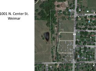 1001 N Center St, Weimar, TX 78962