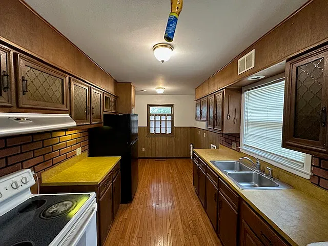 3 bed, 1437 sqft, $1,275 — Photo 4