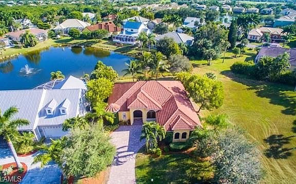 4th image of 8574 S Lake Cir
