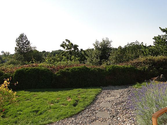 3rd image of 1023 SE Sentry Dr
