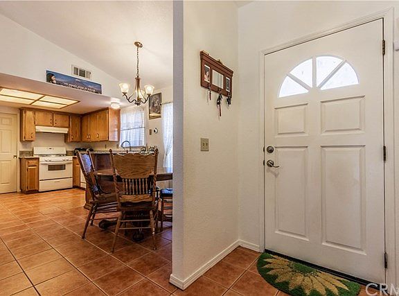 5th image of 914 Saint Ann Dr