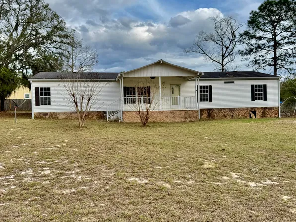 102 ATHENS Street, Interlachen, FL 32148