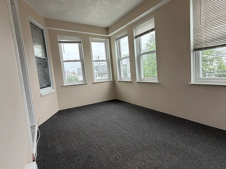 9 Swan St #2 — Photo 23