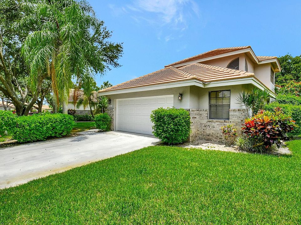1st image of 480 Sherwood Forest Drive