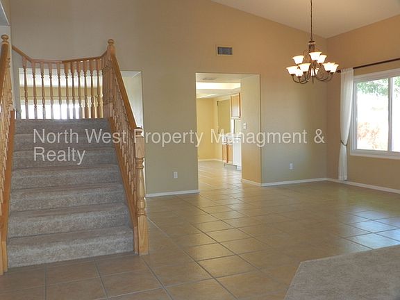 2nd image of 2057 W Three Oaks Dr