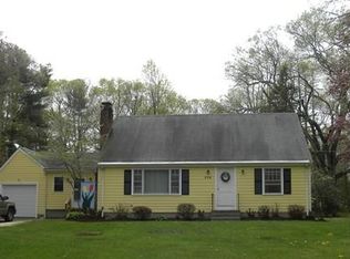 273 Forbes St, Riverside, RI 02915