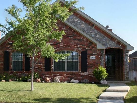 1st image of 2115 SE 41st Ave
