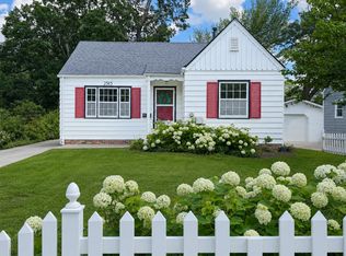 2513 33rd St, Des Moines, IA 50310