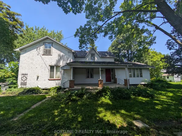 54 Main St N, Huron East, ON N0K 1W0