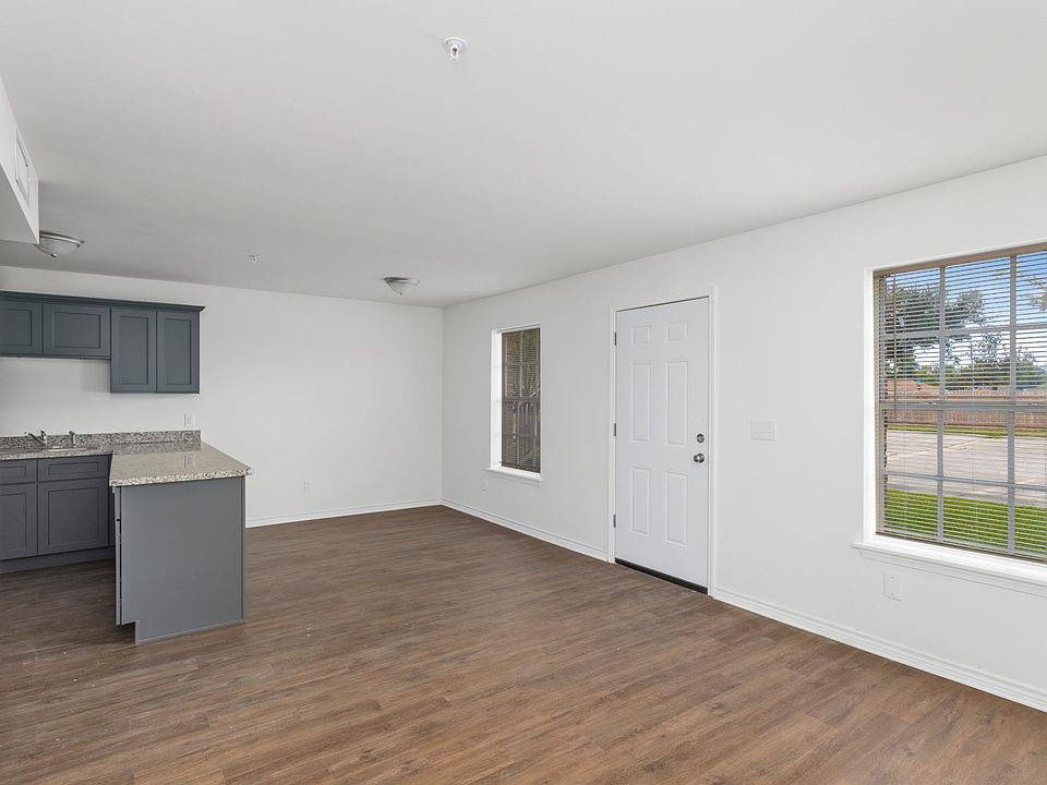 The Oaks Apartment Rentals Lake Charles, LA Zillow