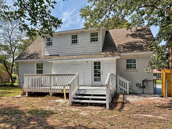 5th image of 3025 Prestwick Cir